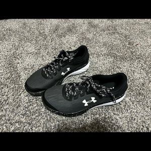 under armor athletic shoes